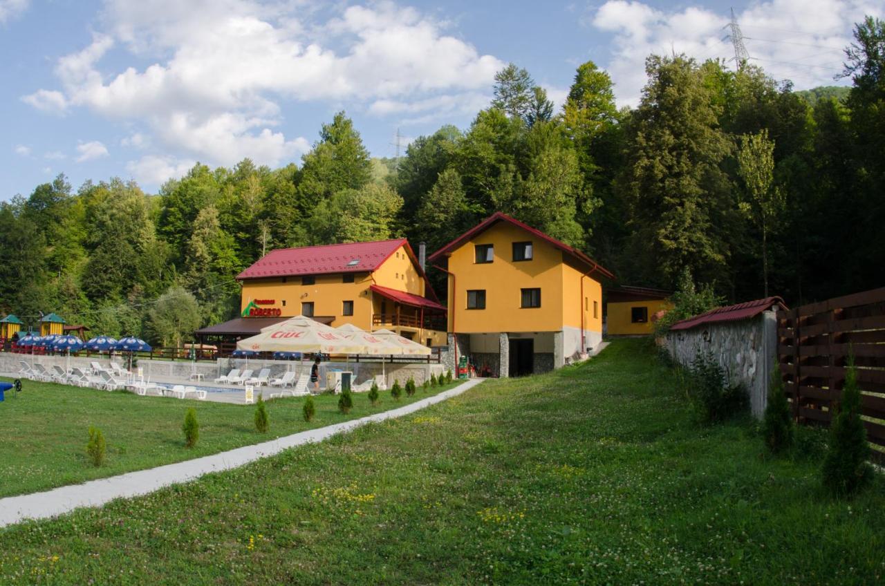 Pensiunea Roberto Malaia Exterior photo
